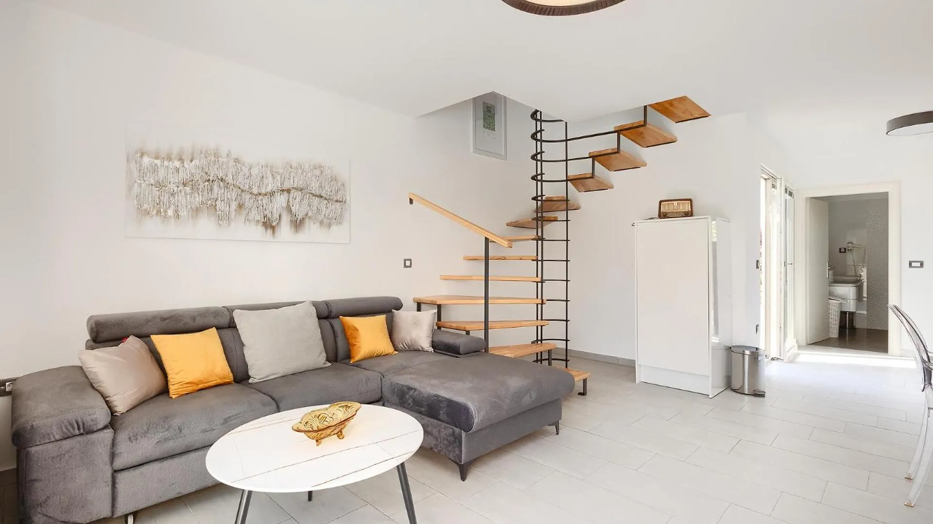 Beautiful Villa Bruna With Jacuzzi In Porec Croatia
