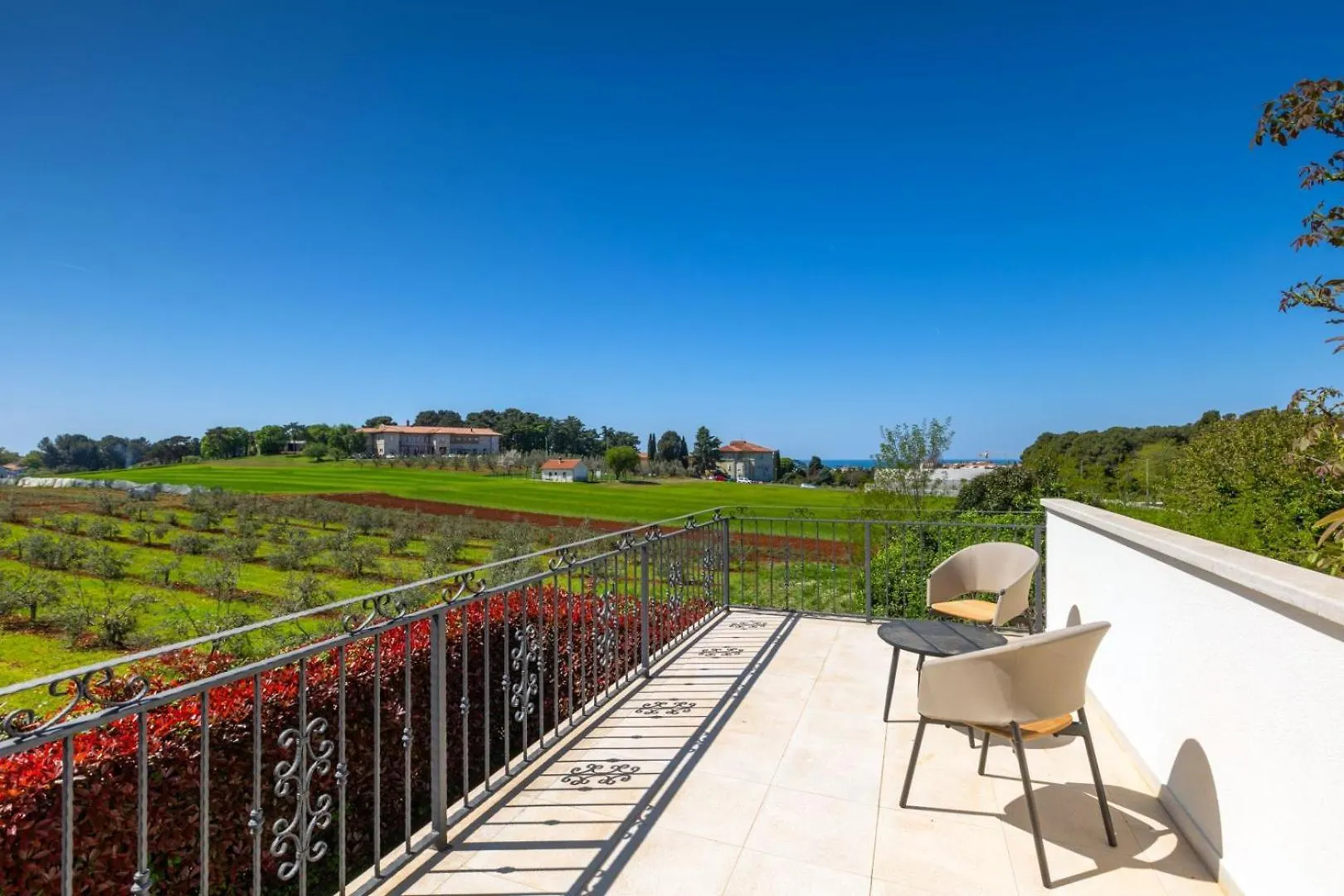 Beautiful Villa Bruna With Jacuzzi In Porec Croatia