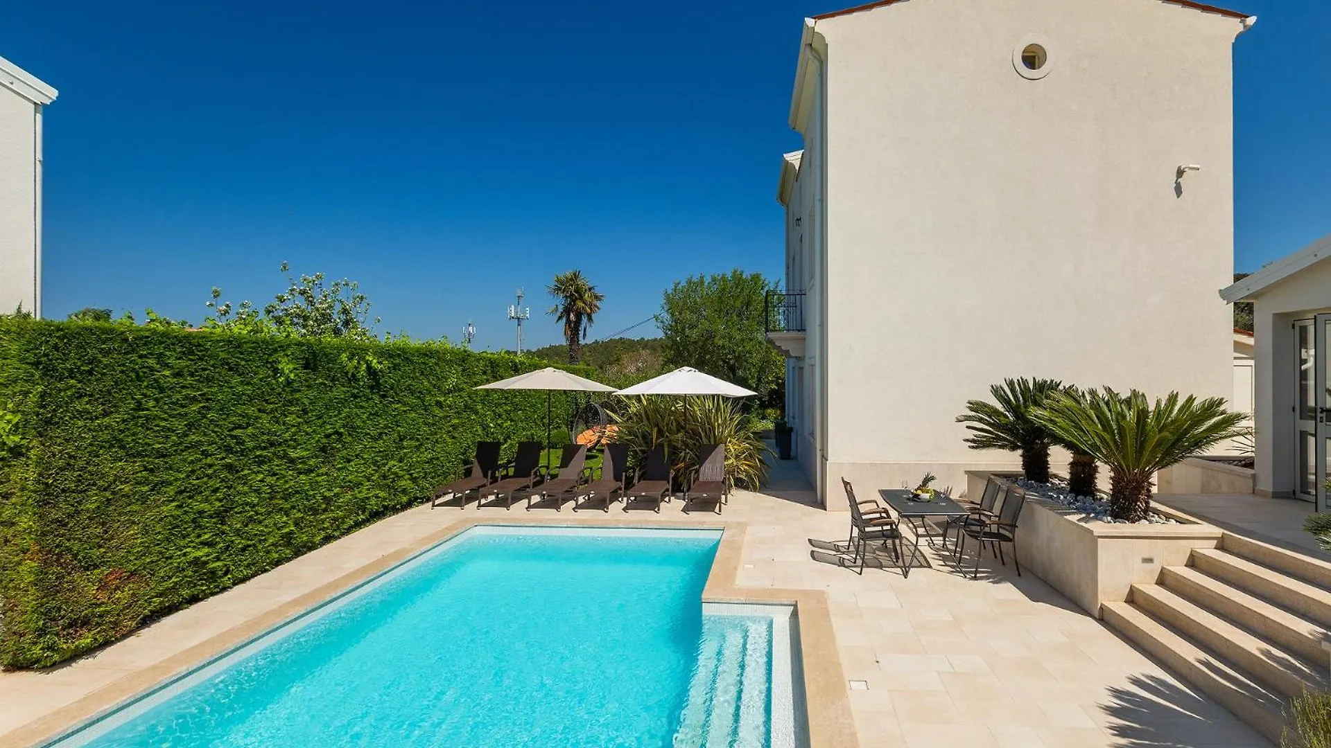 Beautiful Villa Bruna With Jacuzzi In Porec