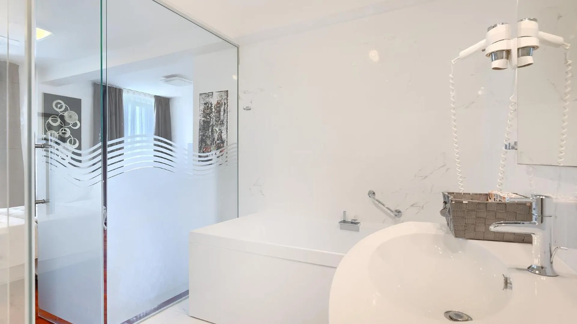 Beautiful Villa Bruna With Jacuzzi In Porec
