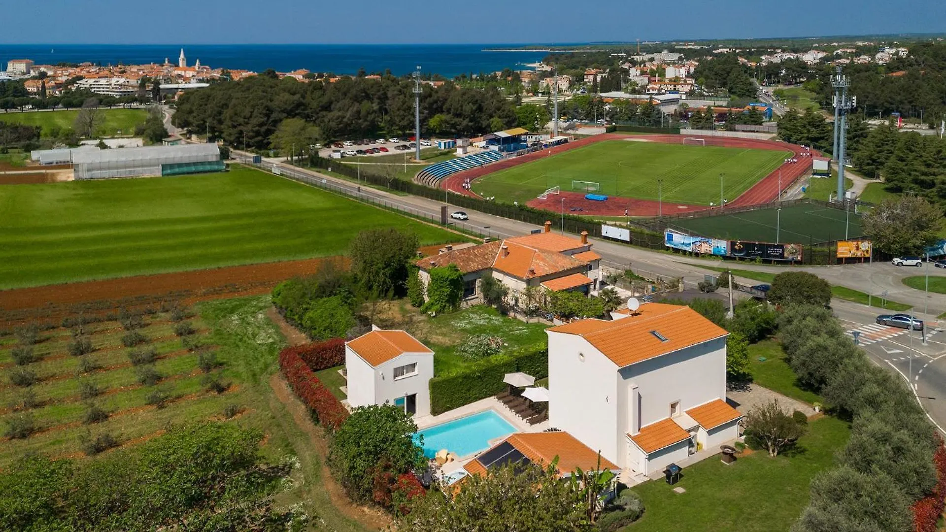 Beautiful Villa Bruna With Jacuzzi In Porec